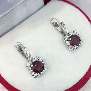 P6414 ต่างหูพลอยโกเมนแท้ ( Garnet ) แบบอิงลิชล็อค ตัวเรือนเงินแท้ 925 ชุบทองคำขาว