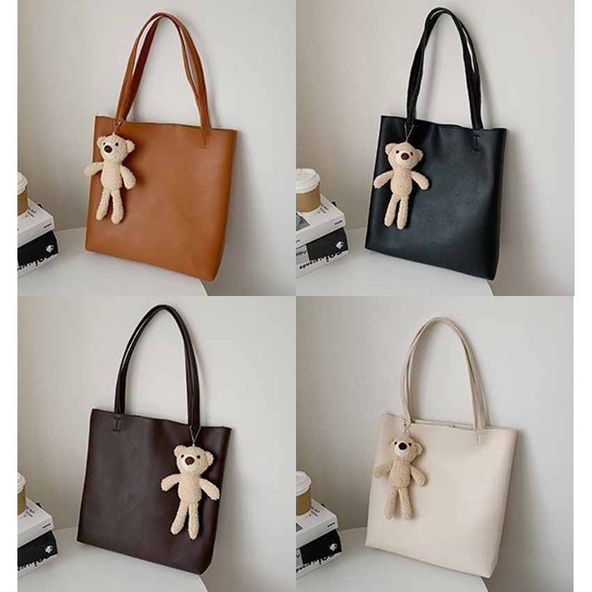 พร้อมส่ง🌟 กระเป๋าสะพายไหล่ มีตุ๊กตาหมีตกแต่งสไตล์มินิมอล: Minimal Bag JJ02