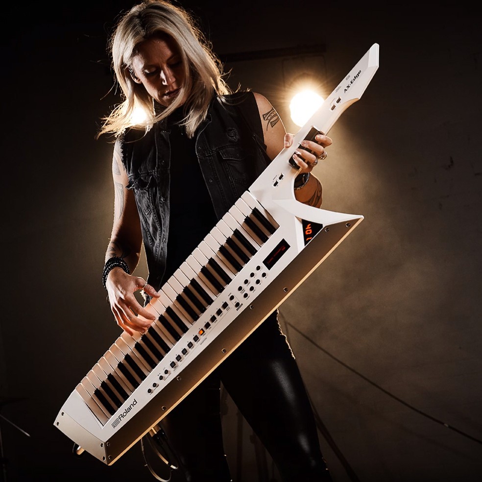 KEYTAR Profissional Roland AX-EDGE-W Branco Tecnologia ZEN-CORE