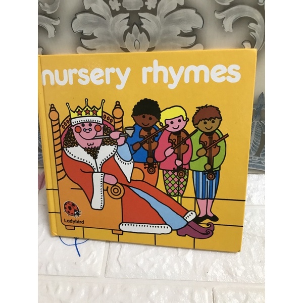 Nursery rhymes by Ladybird ปกแข็ง(มือสอง)-be3/2