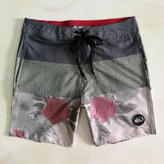 Quiksilver กางเกงขาสั้น ชายหาด สำหรับผู้ชาย