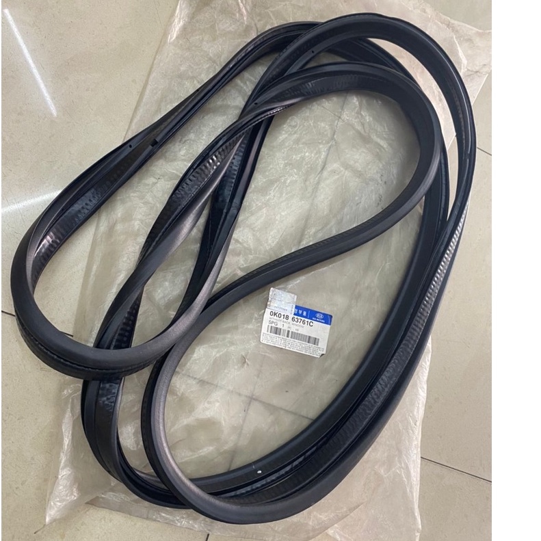 ชิ้นส่วนประตูหลัง WINDSCREEN STRIP [OK018-63-761] KIA SPORTAGE 1996 ~ 2002