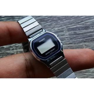 นาฬิกา Vintage มือสองญี่ปุ่น Casio  ระบบ Digital Vintage สายสแตนเลสแท้ สภาพดี ใช้งานได้ปกติ หน้าปัด 24mm