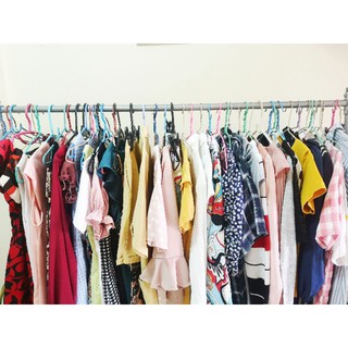 โล๊ะตู้​เสื้อผ้ามือ2 เฉพาะไลท์สดเท่านั้น