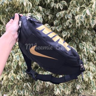 NIKE Chest pack Womens Waist Bag 
กระเป๋าคาดอกหรือคาดเอว วัสดุผ้าcanvas