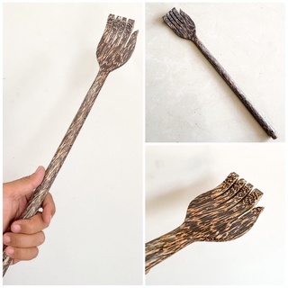 ไม้เกาหลัง ไม้ตาลแท้ ลายสวยธรรมชาติ ยาว 40 cm. back scratcher. ไม้เกาแก้คัน ไม้ตาลธรรมชาติปลอดภัยต่อสิ่งแวดล้อม