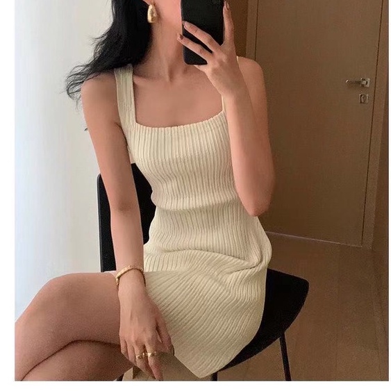 💕*Miki-Shop*พร้อมส่ง😍เดรสไหมพรมแขนกุด มินิเดรส งานถักลาย เซ็กซี่ๆ เนื้อผ้ายืดหยุ่นตามตัว 20028-1 - รูปที่ 4