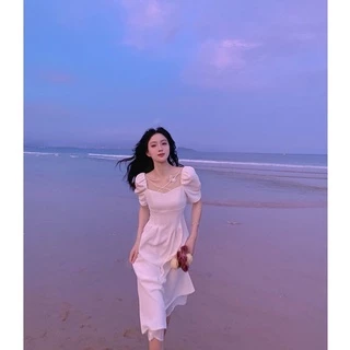 Korean เดรสสีขาวเจ้าหญิง ทรงคอวีประดับผีเสื้อ แขนทรงตุ๊กตา เนื้อผ้าโปร่ง ใส่สบาย แขนทรงตุ๊กตา 8940-