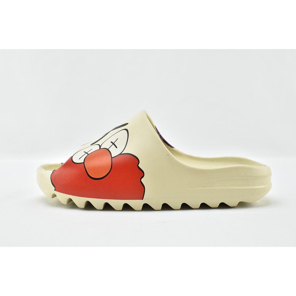 90 Ad Yeezy Slide kaws
