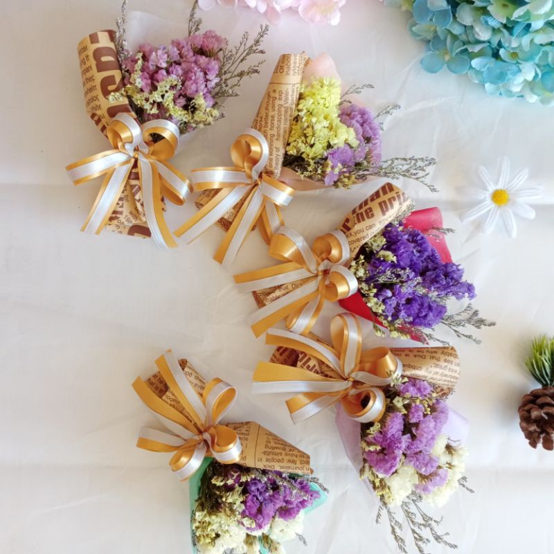 รวมกัน 93+ ภาพพื้นหลัง ช่อดอกไม้แสดงความยินดีรับปริญญา ความละเอียด 2k, 4k