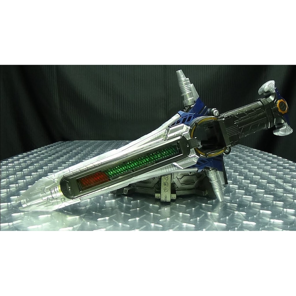 Kamen Rider Build /  DX Full Bottle Buster