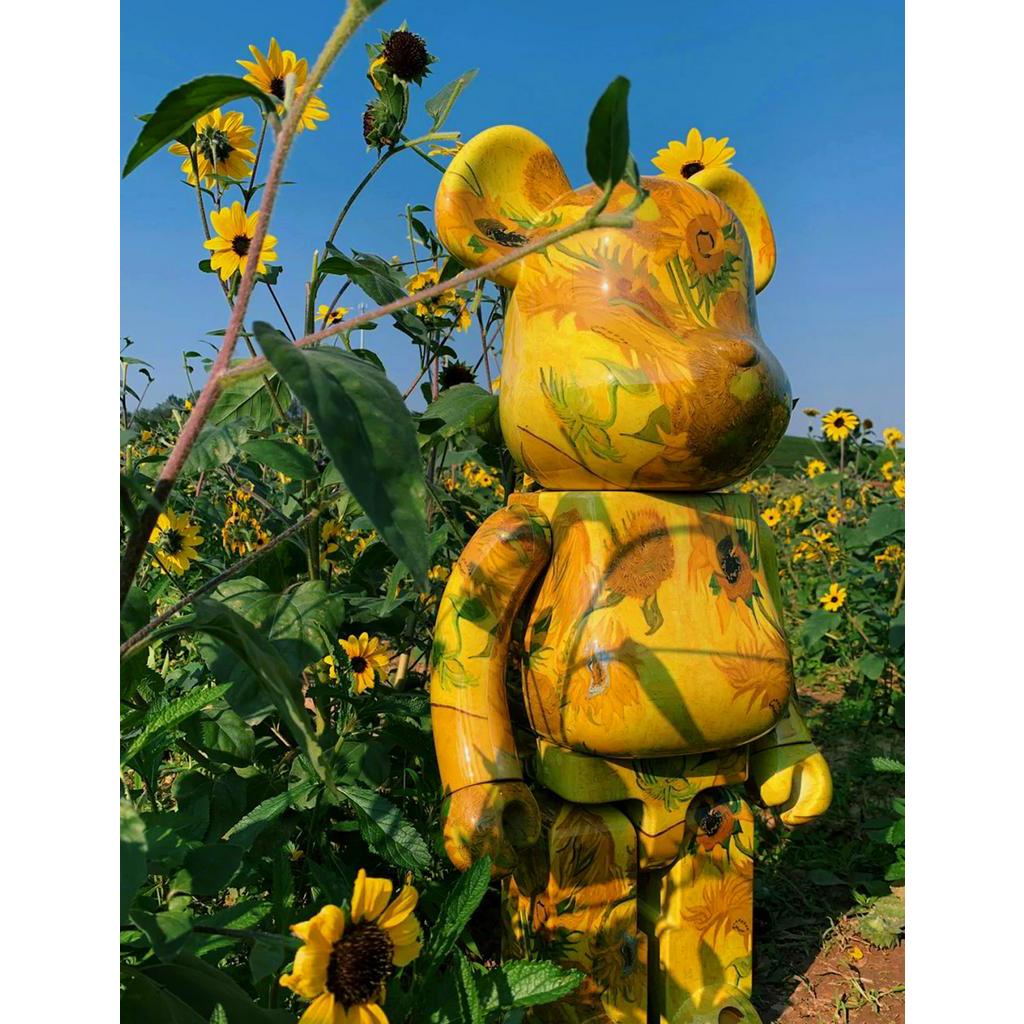 Bearbrick 400% Sunflower doll Van Gogh violent bear build block bear model หมีบล็อก หมีบล็อก มือแบบของเล่น money-grabbing cat doll My First baby Building block bear hand made model toys fashion doll Joints movable with sounds.