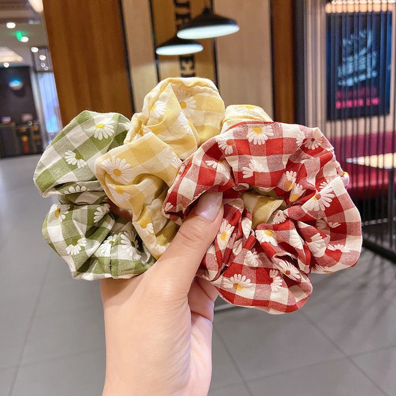 พร้อมส่ง  โดนัทรัดผมลายหัวใจ โดนัทรัดผมผ้าชีฟองสไตล์เกาหลี ยางรัดผมลายดอกเดซี่ โดนัทรัดผมโทนสีม่วง C