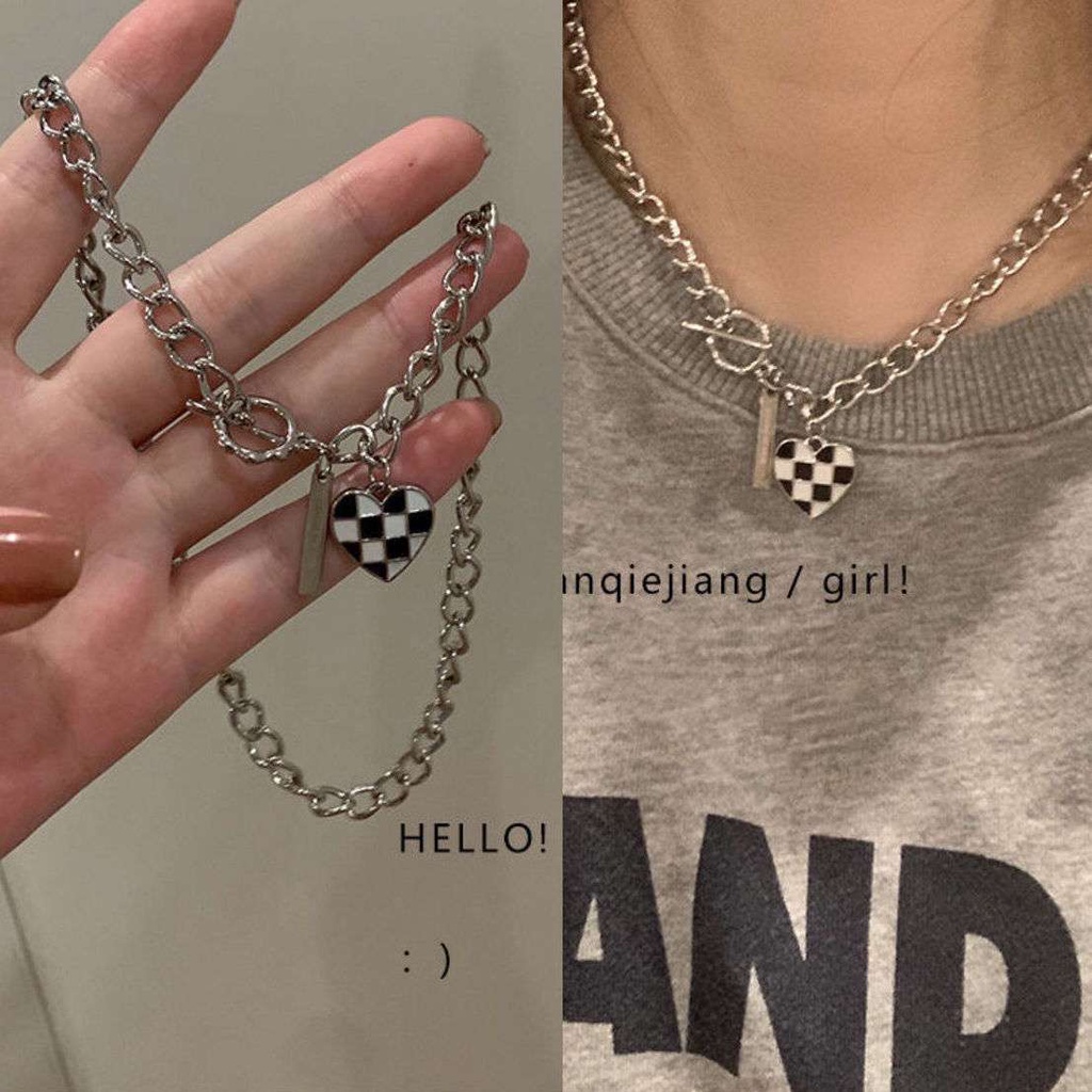 เกาหลีที่ไม่ซ้ํากันแฟชั่นตาข่ายหัวใจสร้อยคอหญิงซอกออกแบบกระดานหมากรุกรักจี้สร้อยคอสร้อยข้อมือ CFH JP