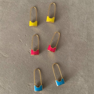 Bemet clip color earring