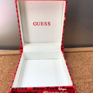 กล่องใส่นาฬิกา กล่องนาฬิกา GUESS