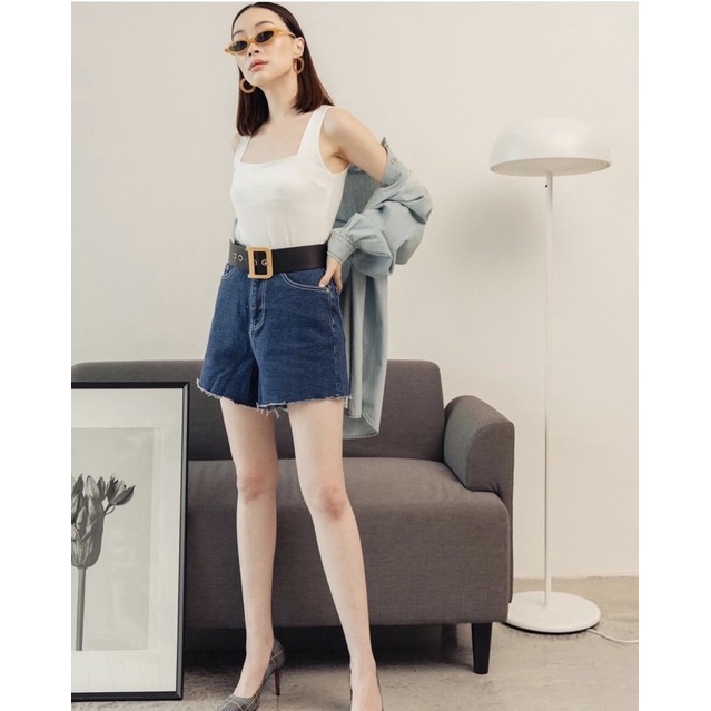 ari short jeans จากร้าน wara-official