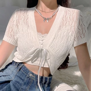 Gakki เสื้อสเวตเตอร์ถักแขนสั้นคอวีสีขาวผู้หญิง เสื้อโค้ทสั้น ๆ ข้าได้กับทุกชุด เสื้อไหมพรมผ้านิ่มใส่สบาย พร้อมส่ง 96119#