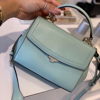 ก  📍Michael Kors Ava Extra-small Pale Jade Leather Cross Body Bag มือ 2 ใช้ครั้งเดียว