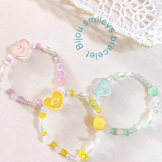 (พร้อมส่งทันที) Bijou love smileys bracelet กำไลไหมยืด