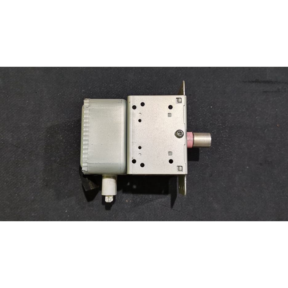 หัว​แมก​นีต​รอน​ยี่ห้อ​ยี่ห้อ​SHARP​เบอร์​2M231H(L)แท้ถอด