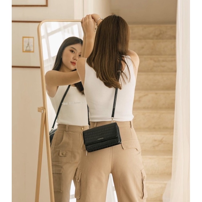 ส่งต่อกระเป๋า PEROTA BRAND ( LUNA Bag )