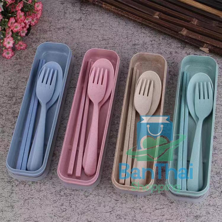 Queen ชุดช้อนส้อม+ตะเกียบ พร้อมกล่อง ใส่ขนาดพกพา แบบพกพา มี 4 สีให้เลือก A67 bt99