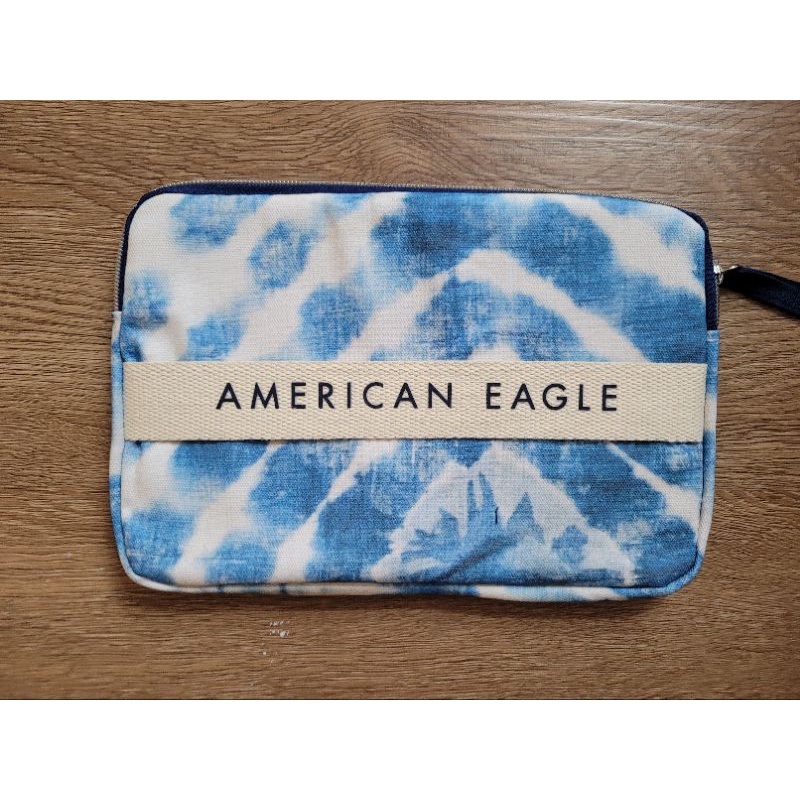 American Eagle กระเป๋า