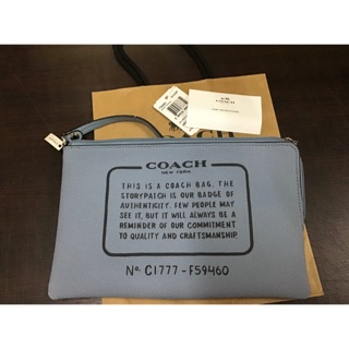 coach ของเเท้100% ไม่เเท้คืนเงินค่ะ เป็นที่เกี่ยวในใบใหญ่ได้ค่ะ ไว้ใส่ของสำคัญ