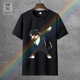 เสื้อยืดแขนสั้น ผ้าฝ้าย พิมพ์ลาย Dabbing Bernese Mounn Dog สไตล์คลาสสิก สําหรับผู้ชาย BFdjbj19FNgack32สามารถปรับแต่งได้