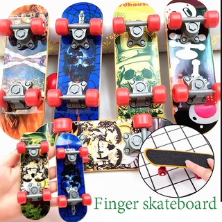 【พร้อมส่ง】COD สไตล์สุ่ม 1 ชิ้น Fingerboard ขนาดเล็ก ของเล่นสำหรับเด็ก สเก็ตบอร์ดนิ้ว Skateboards  สเก็ตบอร์ด🏂