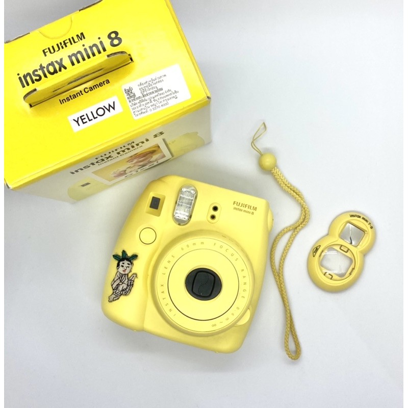 Fuji film instax mini 8 instant camera กล้องอินสแตก สีเหลือง/ขาว มือสอง