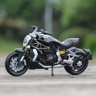 Bburago 1:18 2016 Ducati Xdiavel S รถหล่อแบบคงที่โมเดลรถจักรยานยนต์ของเล่นงานอดิเรกของสะสม