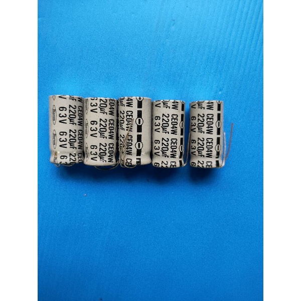 C.คอนเดนเซอร์ 220 uF 63 V (แพ็ค 5 ตัว)