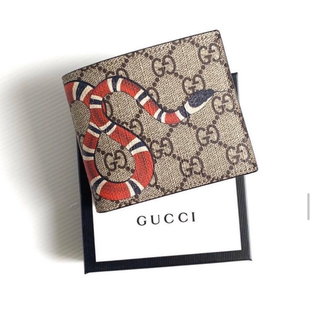 New Gucci wallet ———