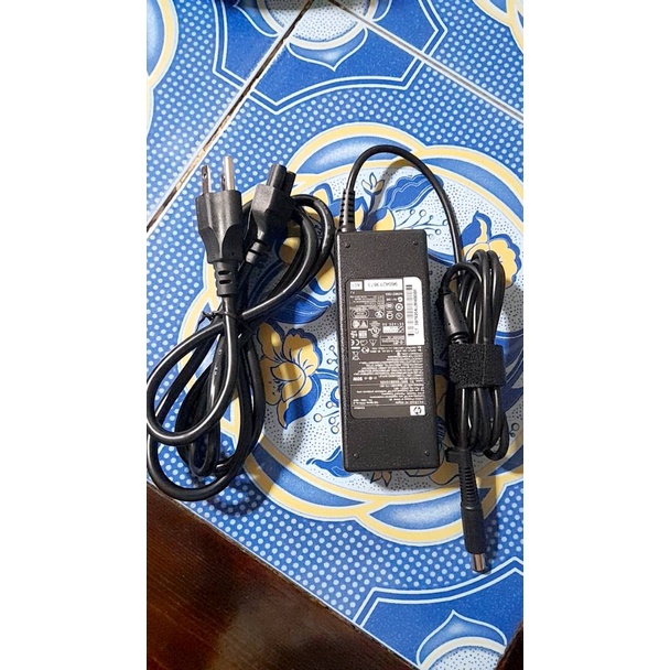 (D5)AC Adapter NB hp (5.5*2.1mm) 19V (90W) 4.74A