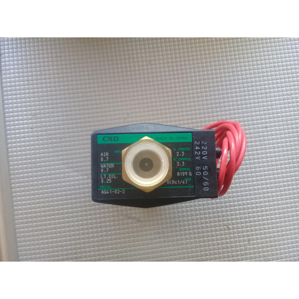 SOLENOID VALVE  CKD MODEL:AG41-02-2  220V