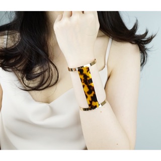 Tiger mabel bracelet. (กำไลแฟชั่นแบบสวม)