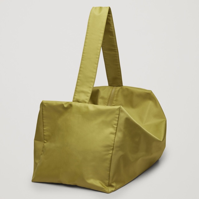 COS COLLAPSED TECHNICAL TOTE BAG
