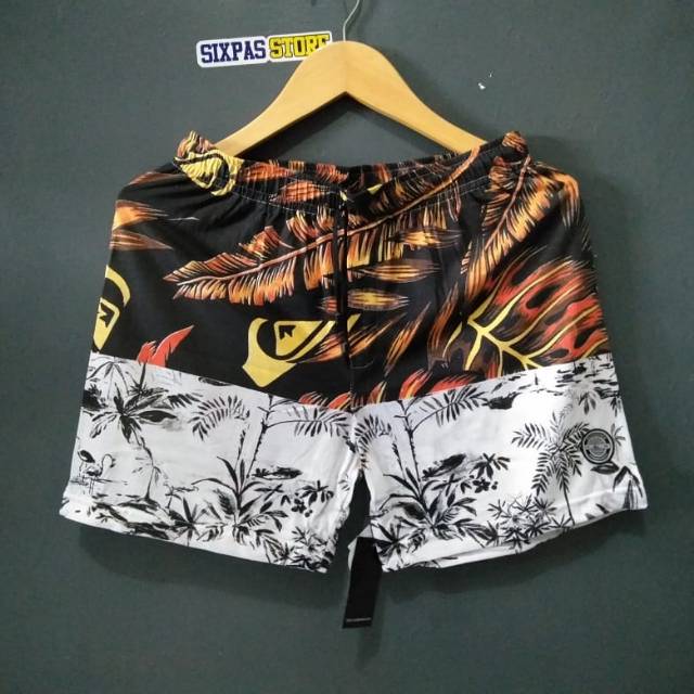 Boxer surfing*******