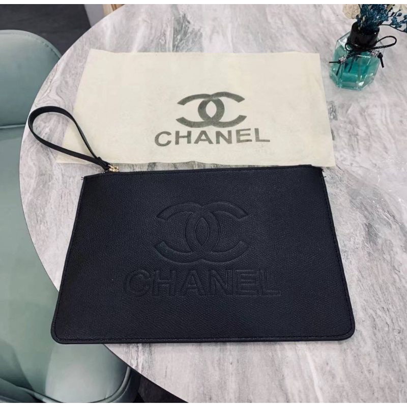 กระเป๋าถือ Chanel 👜👜