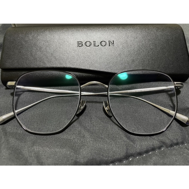 แว่นตา BOLON BJ1372 สีดำเงิน มือสอง