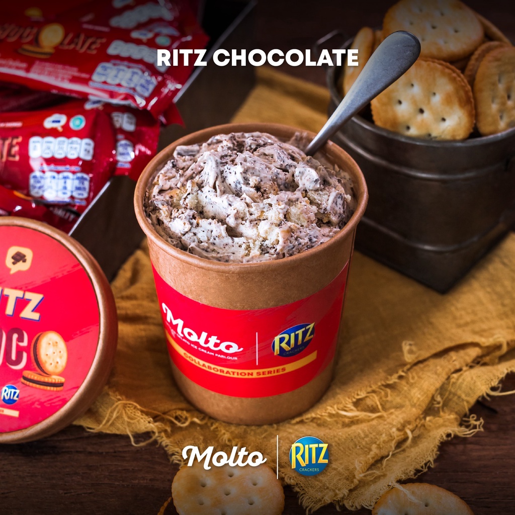 Ritz Chocolate (ไอศกรีมรส แครกเก้อ Ritz ช้อคโกแลต 1 ถ้วย 16 oz.) - Molto premium Gelato