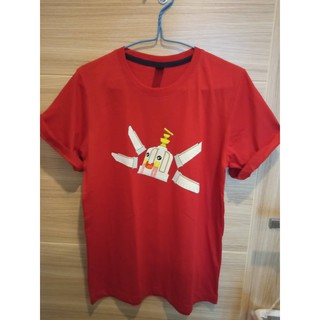เสื้อยืดลายน้องเดมโม่ - อนุสาวรีย์ประชาธิปไตยลายการ์ตูน สีแดง