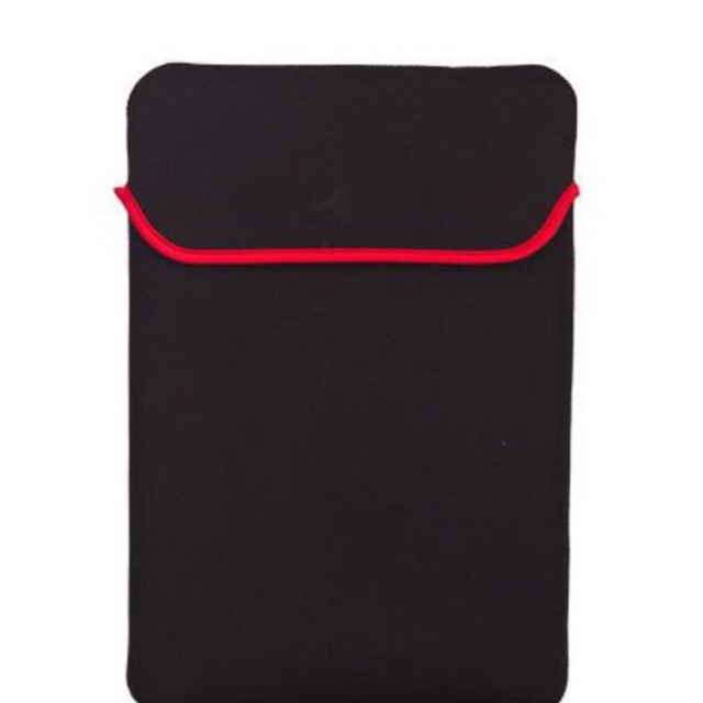 Softcase ขอบแดง ซอฟเคส “เป็น ซองผ้าสำหรับใส่ Notebook หรือใช้พกแทนกระเป๋าใส่โน๊ตบุ๊คก็ได้