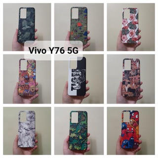 เคสแข็ง Vivo Y76 5G เคสไม่คลุมรอบนะคะ เปิดบน เปิดล่าง (ตอนกดสั่งซื้อ จะมีให้เลือกลายก่อนชำระเงินค่ะ)