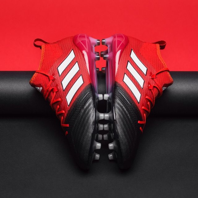 Adidas ace17.1 สีแดงดำสีโปรดของไครหลายๆคน