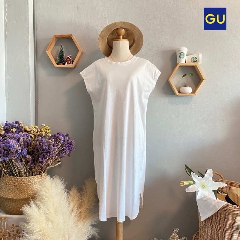 🇯🇵GU เดรสผ้าคอตตอน มือสอง แบรนด์ญี่ปุ่นแท้💯% Size XXL (อก 42”) สีขาวออฟไวท์🤍 💢มีตำหนิ:คอย่นนิดๆ (Lot