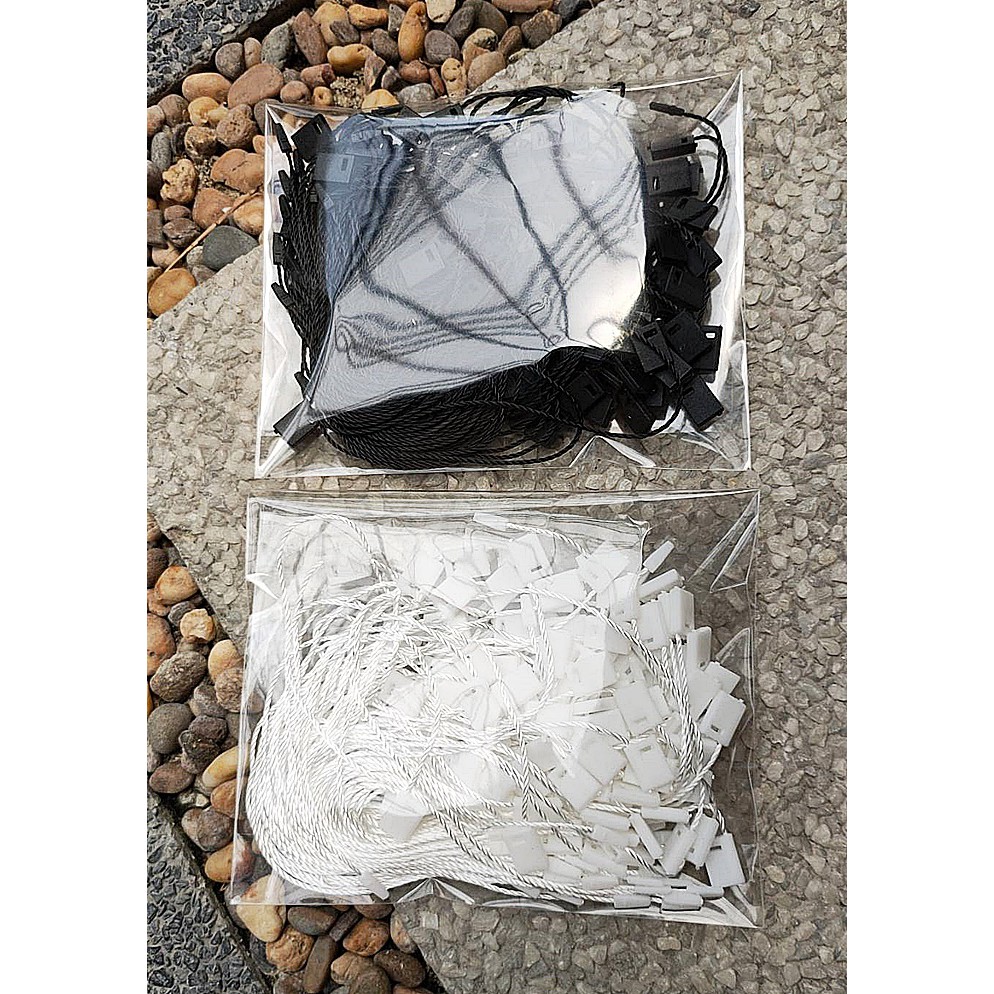 เชือกคล้องป้าย 1 ห่อ (100 เส้น+ -) เชือกห้อยป้ายแท็ก ป้ายสินค้า ใช้สำหรับห้อยป้ายแท็ก หรือร้อยป้ายราคาสินค้า