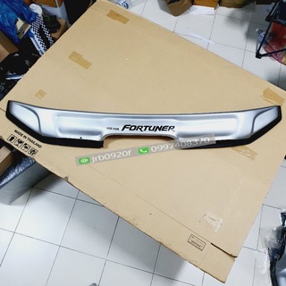 กันแมลง Toyota Fortuner สีบรอนซ์ ตัวใหญ่ เว้าช่องลม ใส่ปี 2005 - 2010